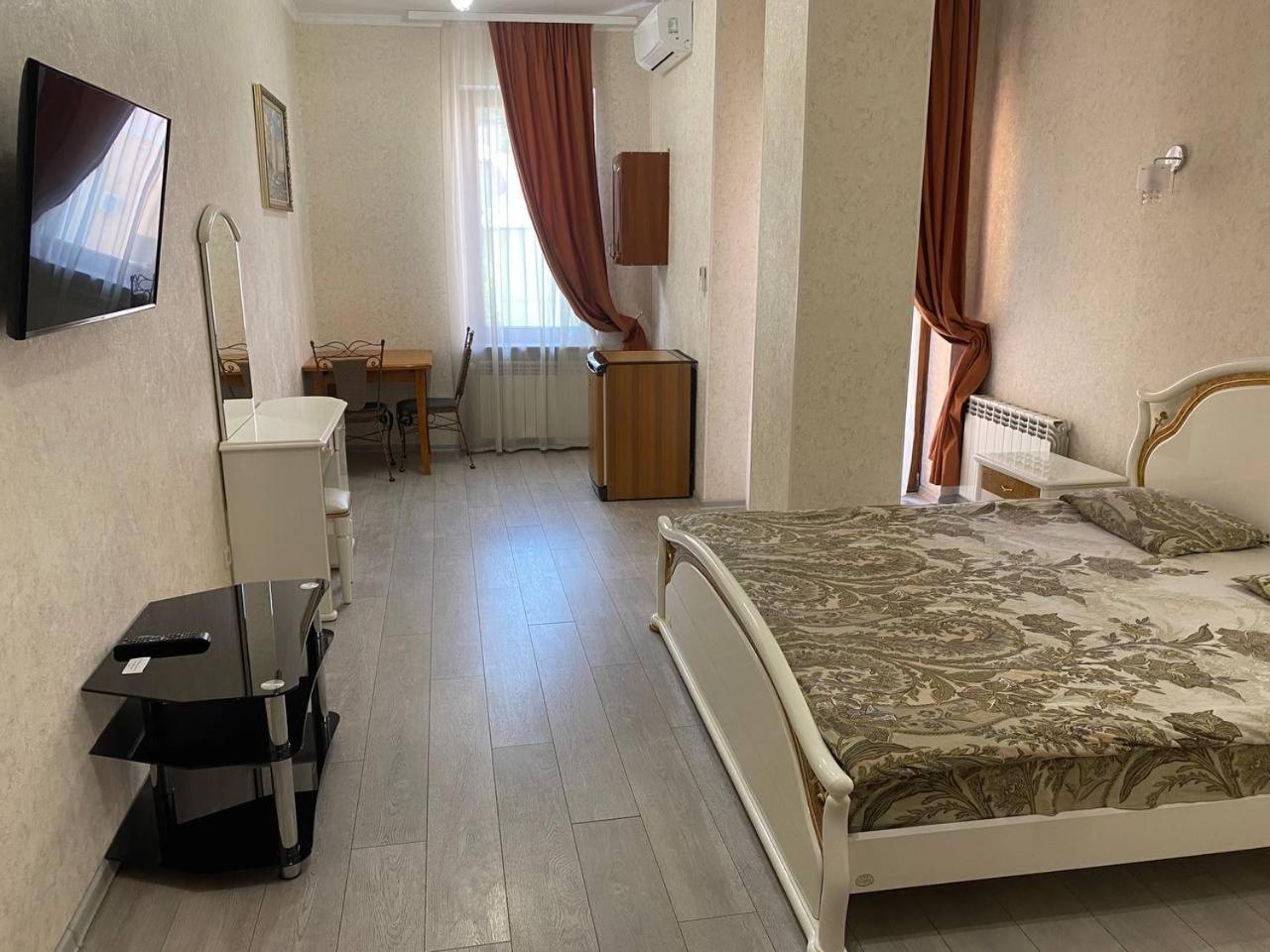Valencia Hotel 敖德萨 外观 照片